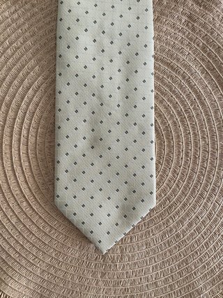 Corbata Beige con Puntos Grises