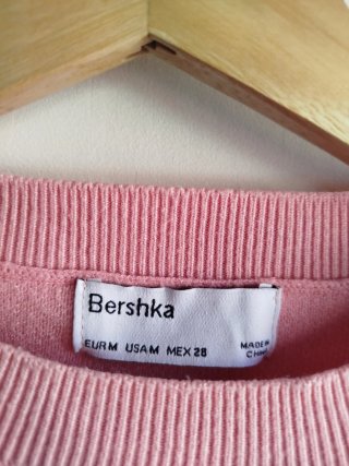 Jersey Bershka rosa talla M
