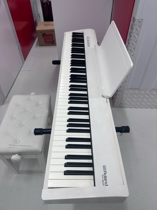 Teclado Roland FP30X Blanco + Soporte X y Taburete