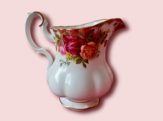 Lechera y azucarero Royal Albert Old Country Roses