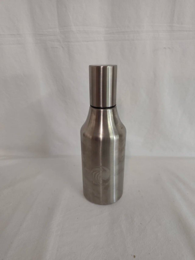 Aceitera Acero Inox. Antifugas 1L