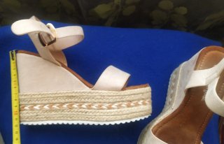 Sandalias cuña rosa palo