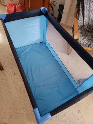 Cuna de viaje plegable