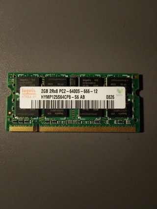 Memoria RAM DDR2 SODIMM de 2GB marca Hynix