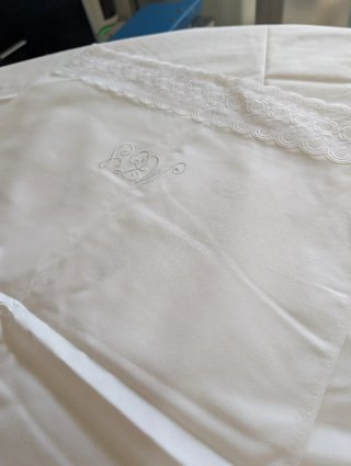 Sábana y funda almohada algodón bordada mano