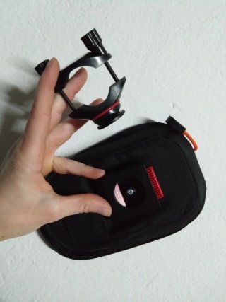 Bolsa manillar bici con pantalla táctil