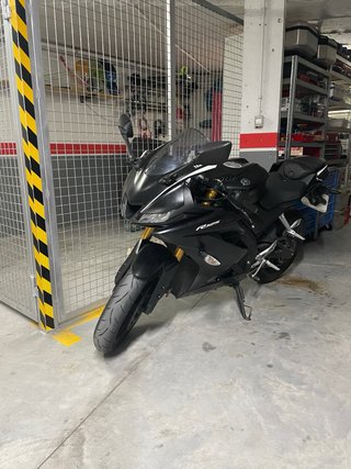 Yamaha YZF R125 2021 Negra