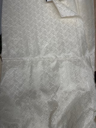 Tela blanca con diseño floral - promocion