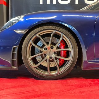 Porsche 718 Cayman GT4 2020