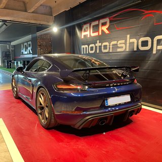 Porsche 718 Cayman GT4 2020