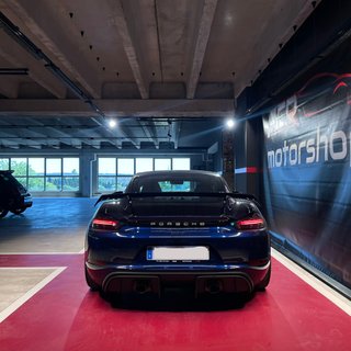 Porsche 718 Cayman GT4 2020