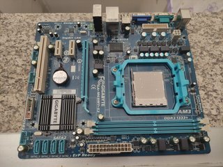 Placa Base Gigabyte GA-M68MT-S2 AM3 DDR3