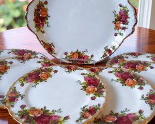 6 Platos + Pastelero Royal Albert Old Country Rose