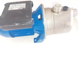 Bomba centrífuga autoaspirante EBARA JESX M5