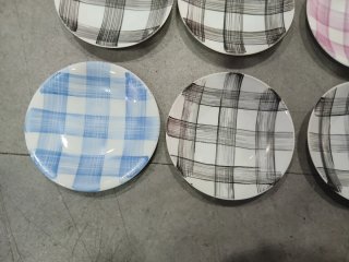Set di 12 piatti in ceramica Castro a quadri