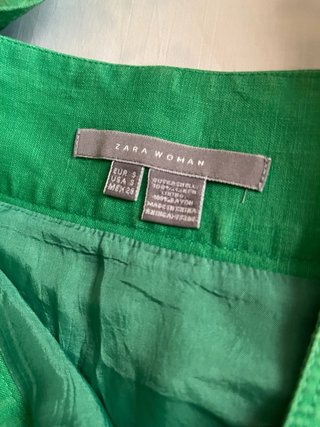Falda Zara verde lino con cinturón
