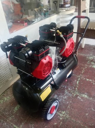 Compresor Cevik 50L 4HP Supersilencioso