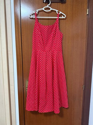 Vestido rojo lunares pin up