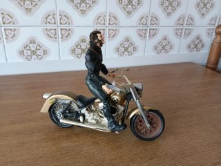 Figura Lobezno con Moto