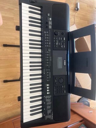 Teclado Yamaha sin usar