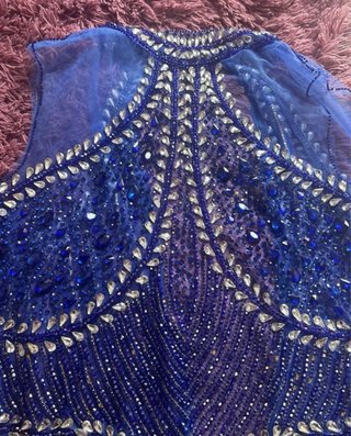 Vestido boda gitana pedrería azul