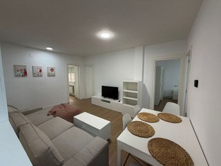 Piso en alquiler en Joc de la Bola - Camps d'Esports - Ciutat Jardí - Montcada en Lleida