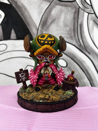 Figura One piece-Chopper versión doflamingo