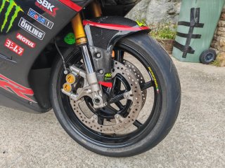 Honda VFR 750 R Negra y Roja
