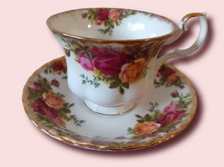 Taza de café y 1 de té Royal Albert Old Country