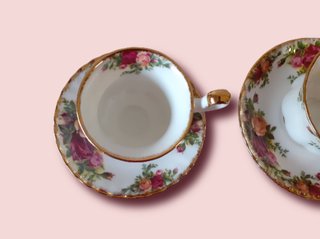 Taza de café y 1 de té Royal Albert Old Country