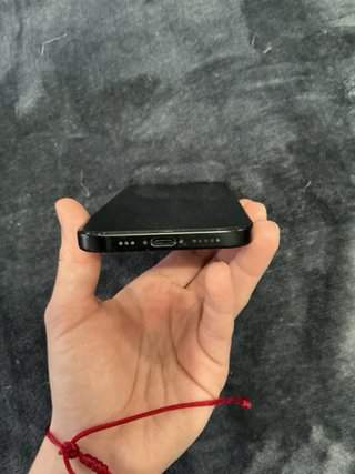 iPhone 15 Apple