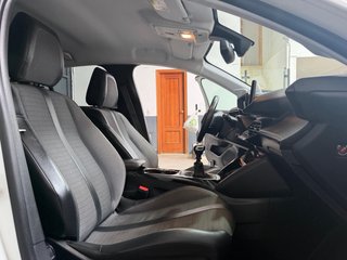 Peugeot 208 ALLURE 2019