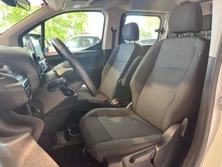Fiat Doblò B-HDI 130CV.- " OCASIÓN".- " ETIQUETA C VERDE ".- " REVISADA Y GARANTIZADA ".- " IMPECABLE ".- " BAJO CONSUMO ".-