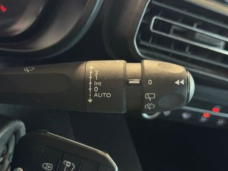 Fiat Doblò B-HDI 130CV.- " OCASIÓN".- " ETIQUETA C VERDE ".- " REVISADA Y GARANTIZADA ".- " IMPECABLE ".- " BAJO CONSUMO ".-