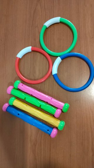 Juguetes de piscina