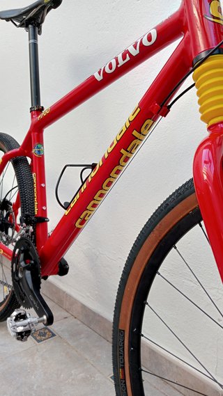 Cannondale Volvo F700 Gravel Caad5