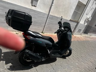 Yamaha NMAX 125 Scooter Automática Gris