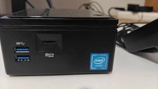 Mini PC Gigabyte GB-BACE-3000 8GB RAM 128GB SSD