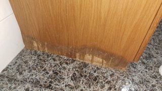 Cocina clásica, puertas de madera maciza.