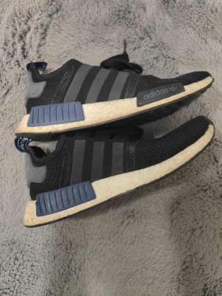 Zapatillas Adidas NMD R1 Negras y Azules