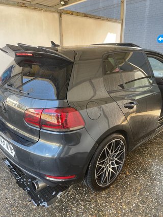 Volkswagen Golf GTI 2011