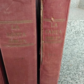 LA SANTA BIBLIA - 6 Tomos en 3 Volumenes.