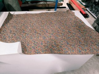 Piel serraje con estampado floral