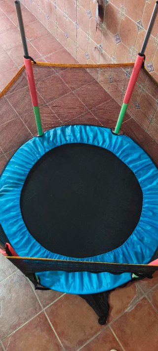 Cama elástica infantil con red de seguridad