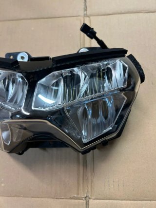 Faro Kawasaki Z900 2024