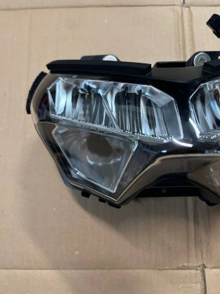 Faro Kawasaki Z900 2024