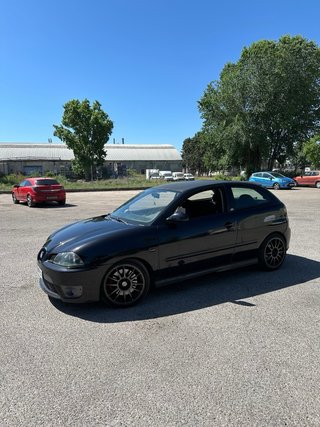 Vendo o cambio por todoterreno 6l 130cv asz