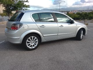 Opel Astra 2005