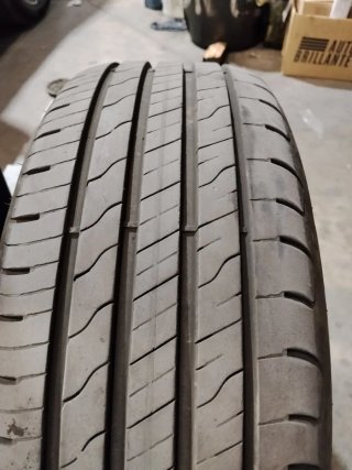 Neumático Goodyear 205/55R19 97v