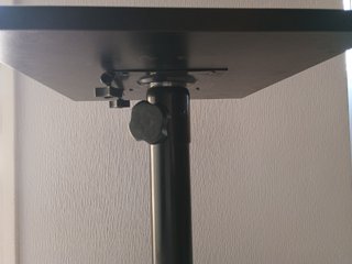 Mesa auxiliar tele con ruedas